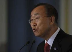 Đêm sinh nhật "bão táp" trên xe buýt của ông Ban Ki-moon