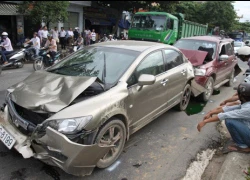 'Hung thần' mất thắng quét một lúc 3 ô tô