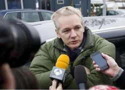 Julian Assange nhận giải thưởng báo chí lớn