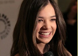 Juliet 14 tuổi của Hailee Steinfeld thoát khỏi cảnh nude