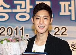 Kim Hyun Joong nhận giải về quảng cáo