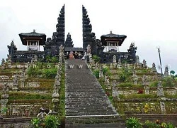 Những thắng cảnh kỳ lạ ở Bali