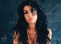 Amy Winehouse chết do... cai rượu