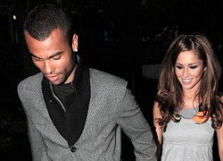 Ashley Cole chờ đêm mặn nồng bên Cheryl