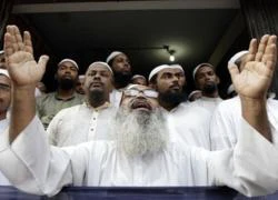 Bangladesh: Đòi đưa đấng "Allah" vào hiến pháp