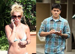 Britney Spears bị chê lười tắm