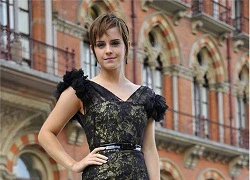 Emma Watson khoe chân dài ở London