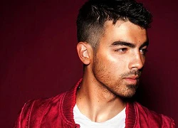 Joe Jonas đau khổ vì thất tình