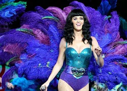 Katy Perry hủy show vì ngộ độc thức ăn