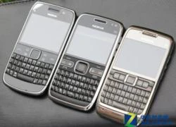 Nokia E6 so dáng cùng 2 'người anh' E71 và E72