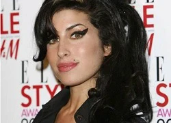 Nữ ca sĩ Amy Winehouse qua đời ở tuổi 27!