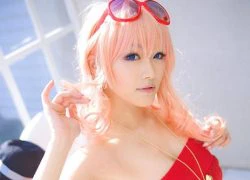 Nữ thần tượng Macross Frontier nhí nhảnh trước ống kính