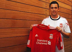 Stewart Downing chính thức gia nhập Liverpool