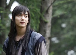 'Tiểu So Ji Sub' Yoo Seung Ho bị tai nạn giao thông