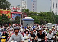 Cảnh ùn tắc giao thông lại bùng phát ở Hà Nội