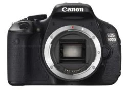 Canon 600D là máy ảnh của năm tại châu Âu