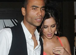 Cheryl nhắc nhở Ashley Cole giữ lời hứa