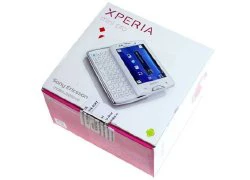 'Đập hộp' Xperia Mini Pro tí hon