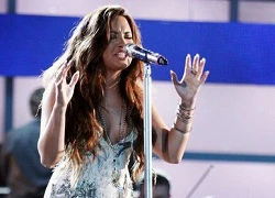 Demi Lovato lộng lẫy và gợi cảm bất ngờ