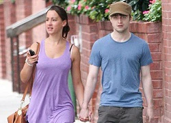 &#8220;Harry Potter&#8221; Daniel Radcliffe khoe bạn gái mới