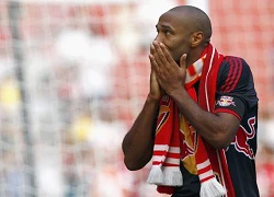 Henry thất vọng vì bị cấm mặc áo đấu của Arsenal