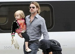 Jolie-Pitt thuê lâu đài cổ ở Scotland