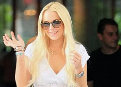 Lindsay Lohan diện quần bẩn ra đường