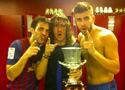 Sao Barca xì tin 'pose' hình cùng Siêu Cup