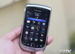 Blackberry 9810 giá 15 triệu đồng tại Việt Nam