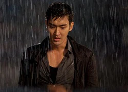 Choi Si Won dầm mưa quay phim suốt 3 giờ