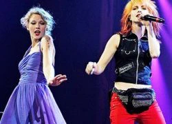 Taylor Swift và thủ lĩnh Paramore quậy tưng sân khấu