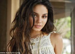 Vanessa Hudgens quay trở lại với tóc dài