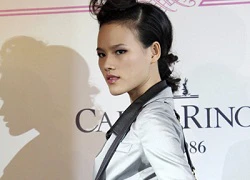 Á quân Vietnam&#8217;s Next Top Model bận rộn tại Singapore