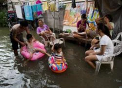 Bangkok sống chung với lũ