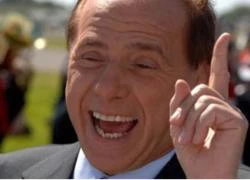 Berlusconi tố công tố viên ám ảnh ấn phẩm khiêu dâm