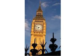 Big Ben đứng trước nguy cơ thành Tháp nghiêng Pisa