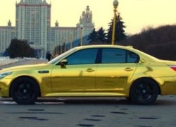 BMW M5 dát vàng ở Nga