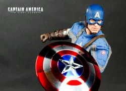 Captain America sống động với phiên bản thu nhỏ