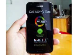 "Đập hộp" Galaxy S II dùng chíp 1,5GHz tại Việt Nam