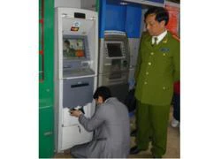 Hà Nội: Cây ATM lại bị trộm cậy phá