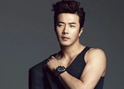 Kwon Sang Woo khoe cơ bắp