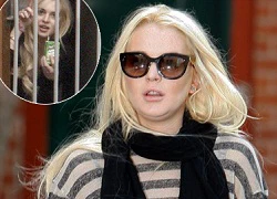 Lindsay Lohan đi dọn toilet nhà xác