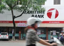 Nhân viên Maritime Bank chết bí ẩn trong nhà vệ sinh