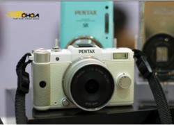 Pentax Q chính hãng giá 17,8 triệu đồng