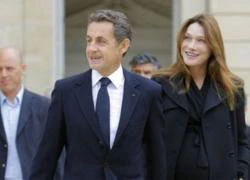 Tổng thống Sarkozy đặt tên con gái là Giulia