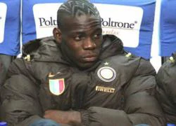 Tuổi thơ ốm yếu và khát khao vươn lên của Mario Balotelli