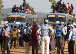 Xe buýt lao xuống sông Nepal, 43 người thiệt mạng