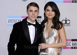 Mẹ Selena Gomez sắp sinh em bé