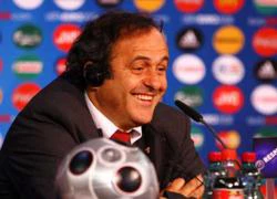 Michel Platini nhận giải thưởng Facchetti