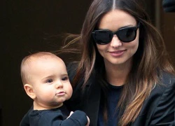 Miranda Kerr dẫn bé Flynn đi ăn mừng